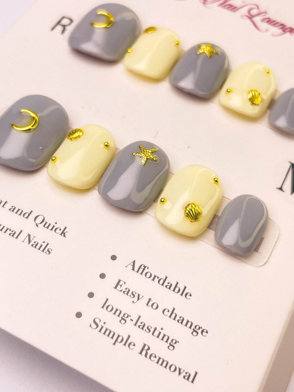 Star & Moon Totem Press-On Acrylic Nails – Short Round Shape