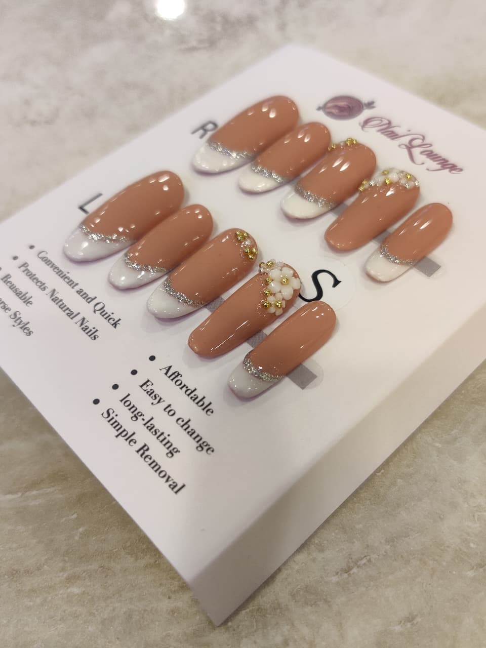 Nude Blossom French – Round