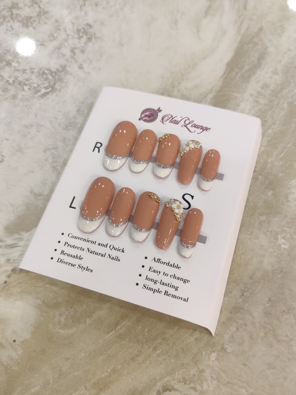 Nude Blossom French – Round